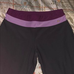 Women’s yoga pant Nike